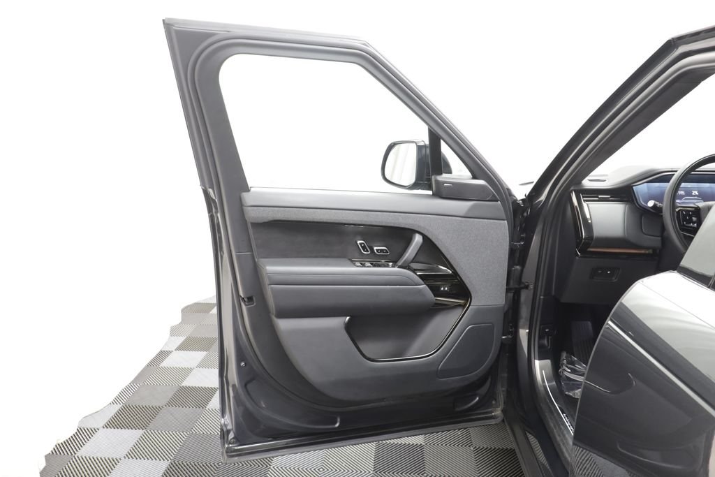 Used 2023 Gray Land Rover Autobiography image 5