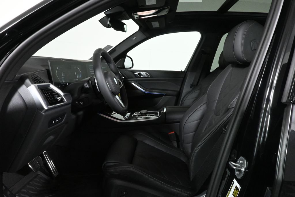 Used 2026 Black BMW xDrive40i image 3