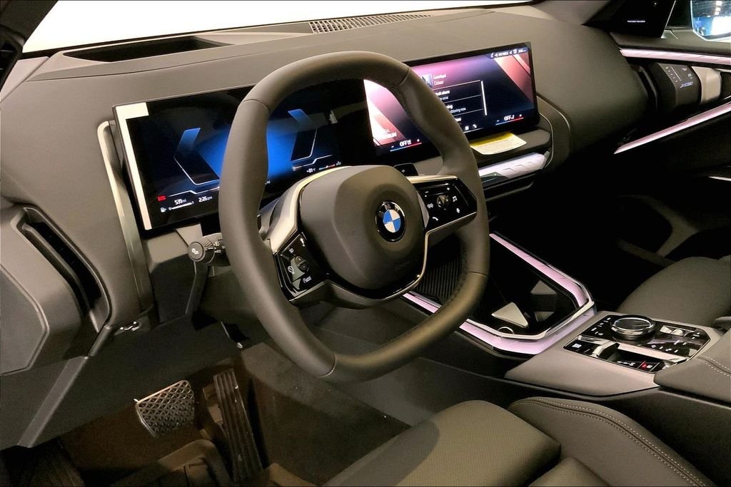Used 2026 Black Sapphire Metallic BMW  image 4