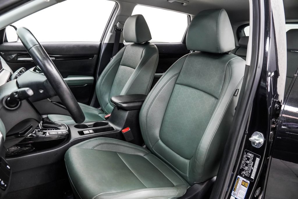 Used 2024 Black Kia SX image 16