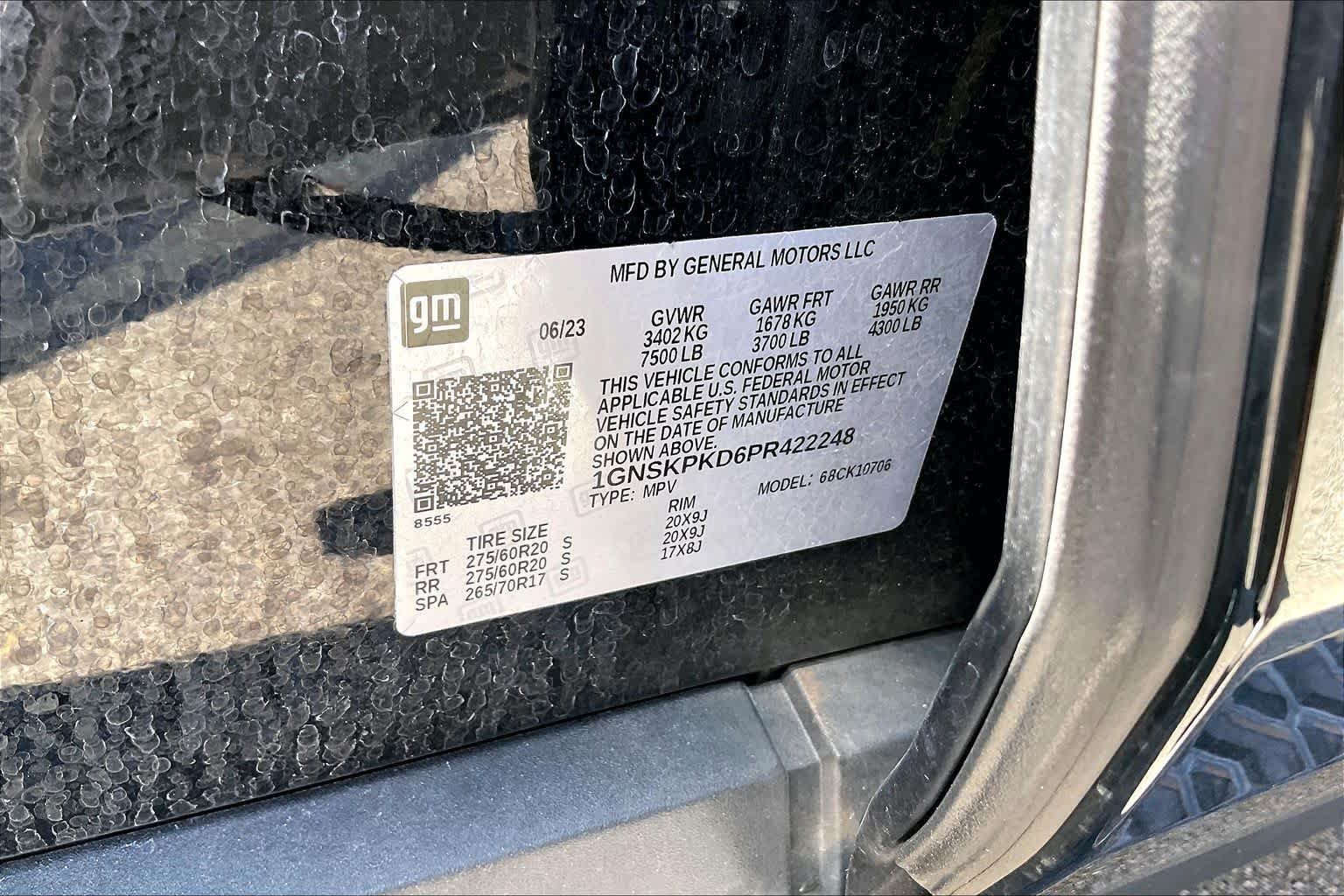 Used 2023 Black Chevrolet Z71 image 60