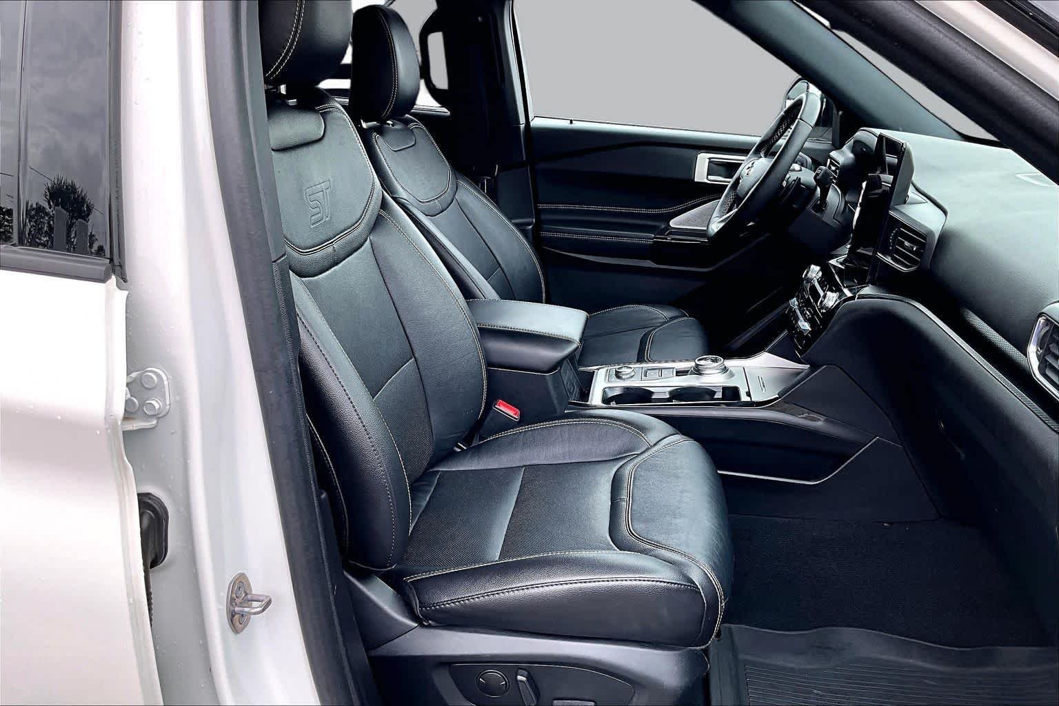 Used 2023 Star White Ford ST image 12