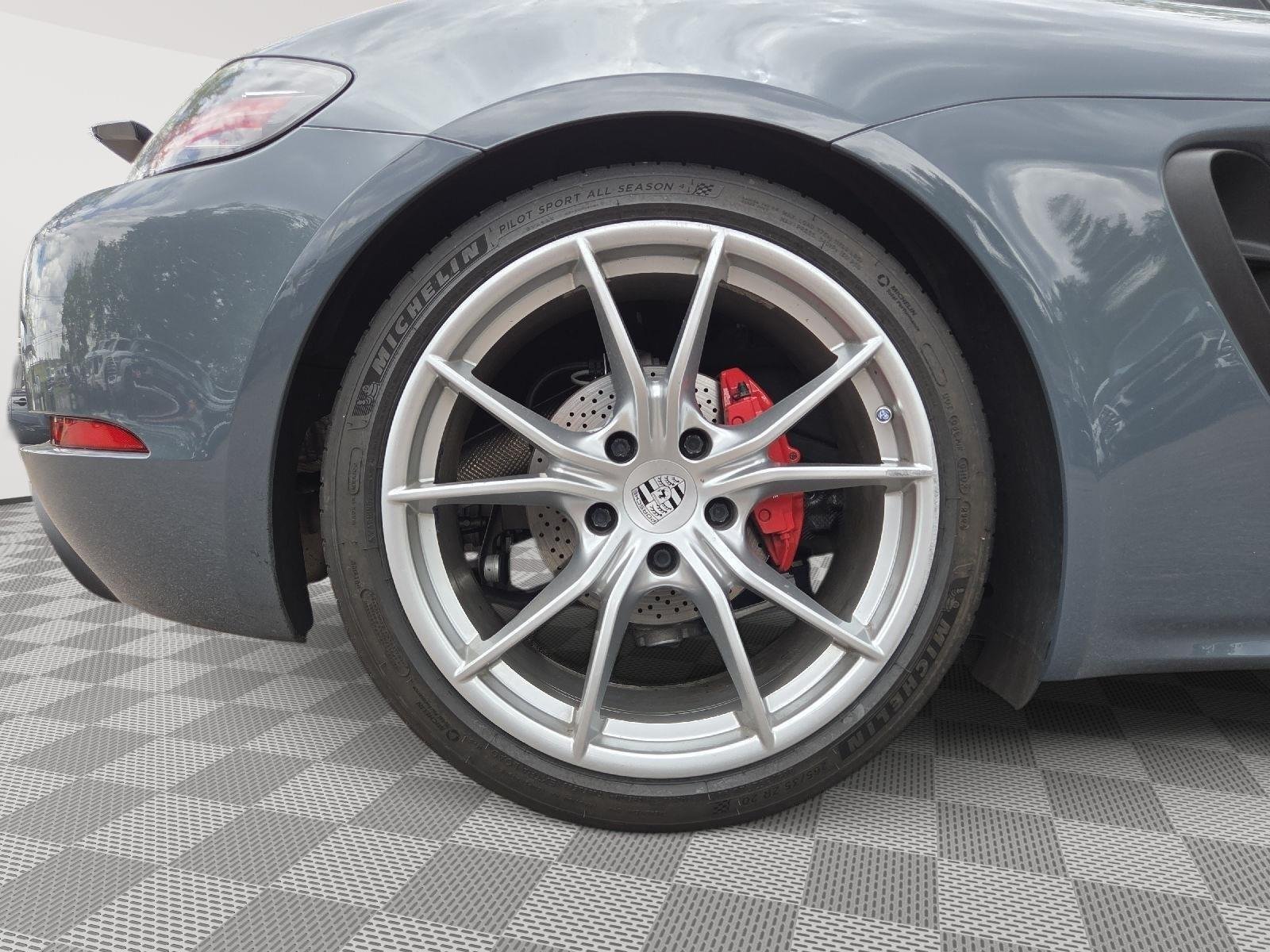Used 2017 Graphite Blue Metallic Porsche S image 15