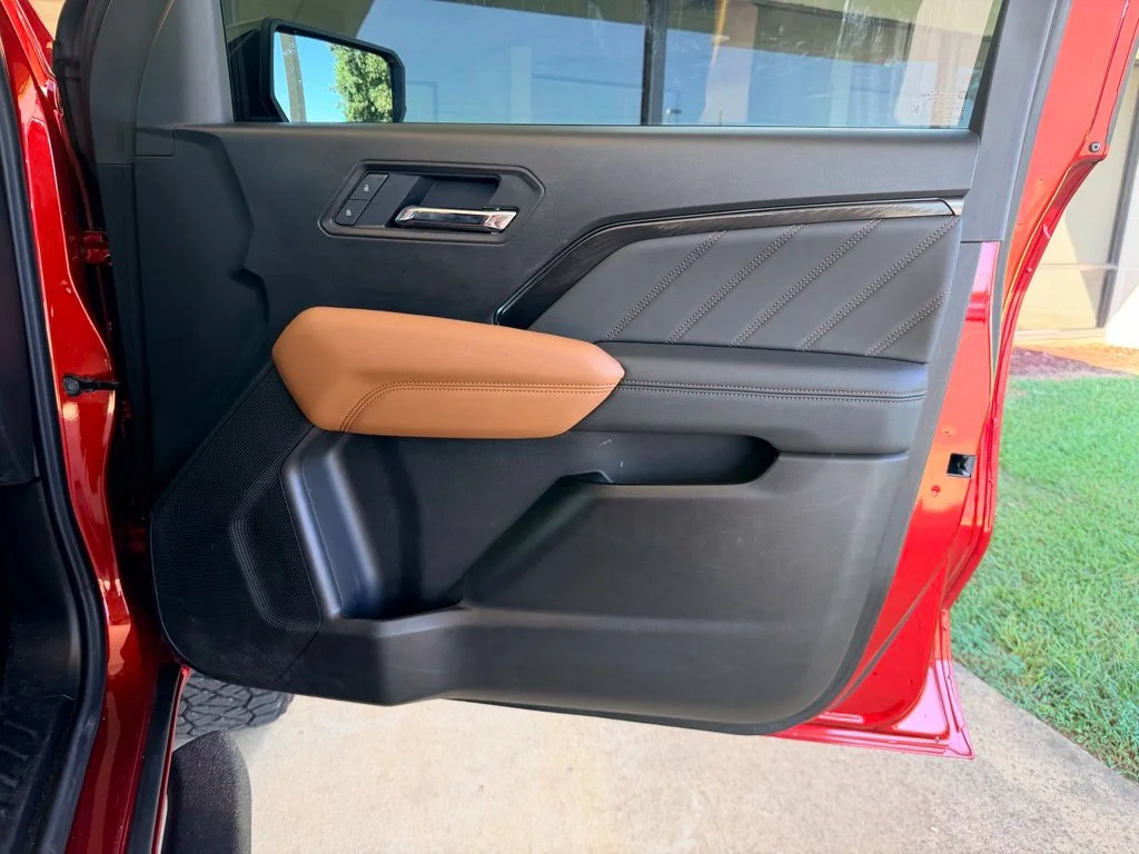 Used 2025 Red GMC AT4 image 17