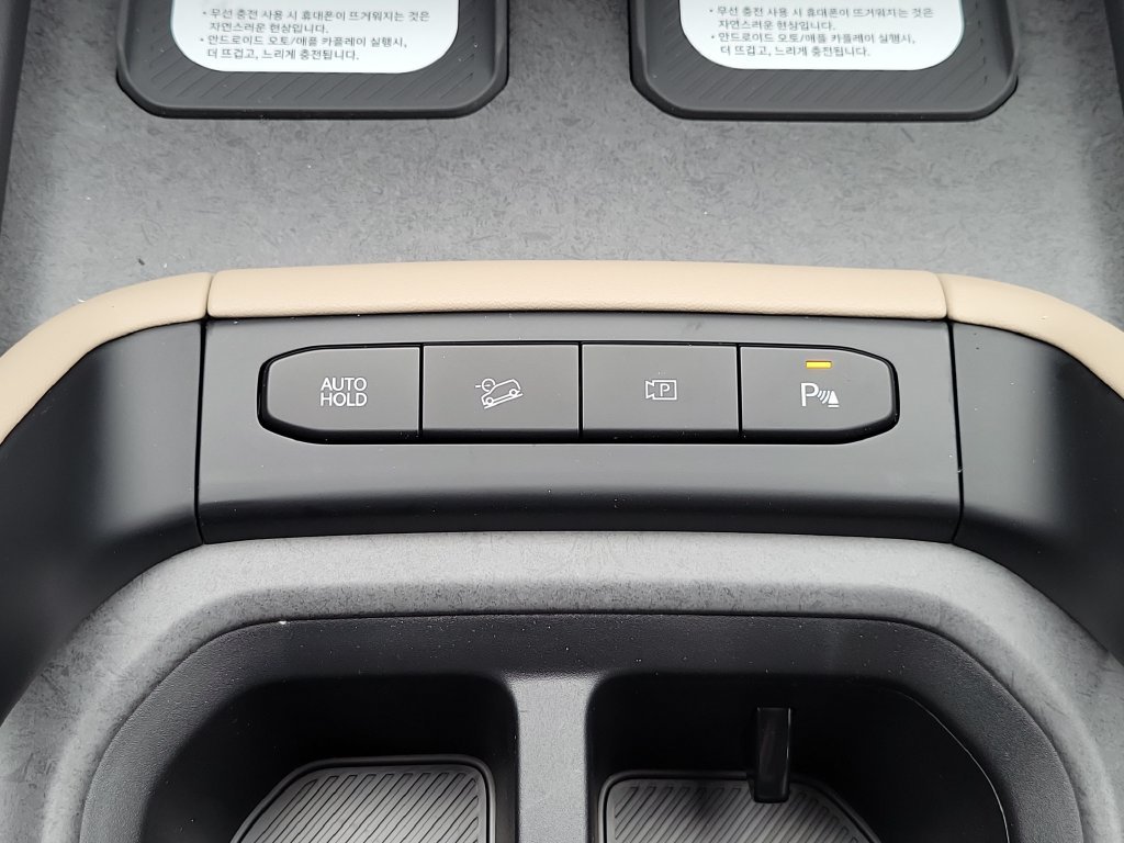 New 2027 Ebony Black Kia EX image 35