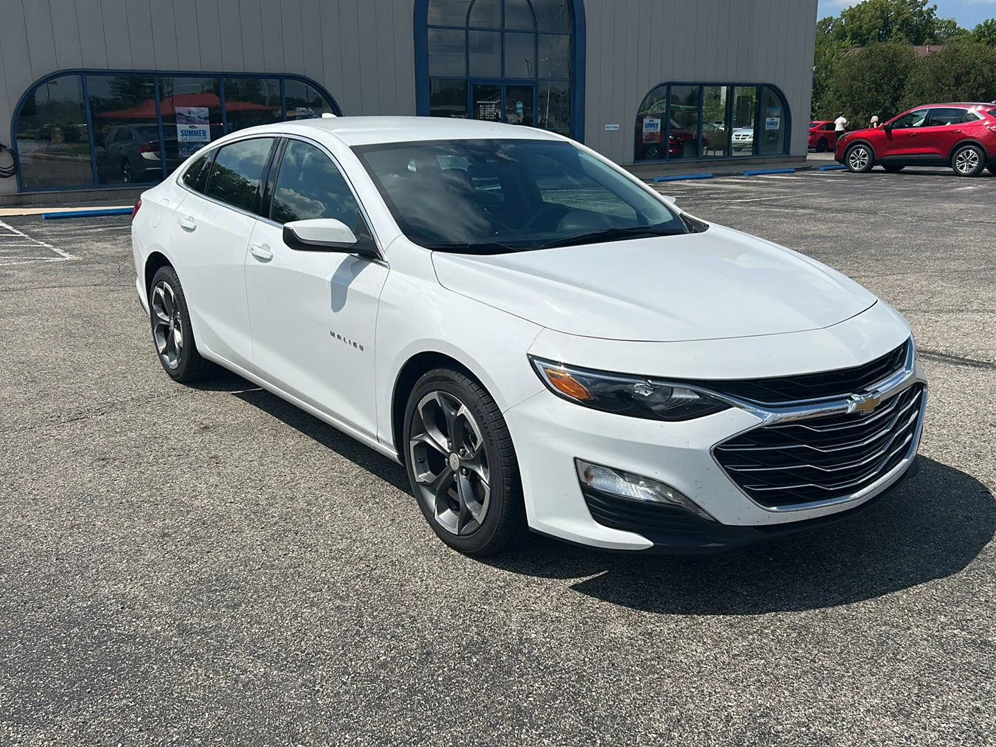Used 2024 Summit White Chevrolet LT image 22