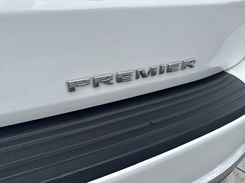 Used 2023 White Chevrolet Premier image 33