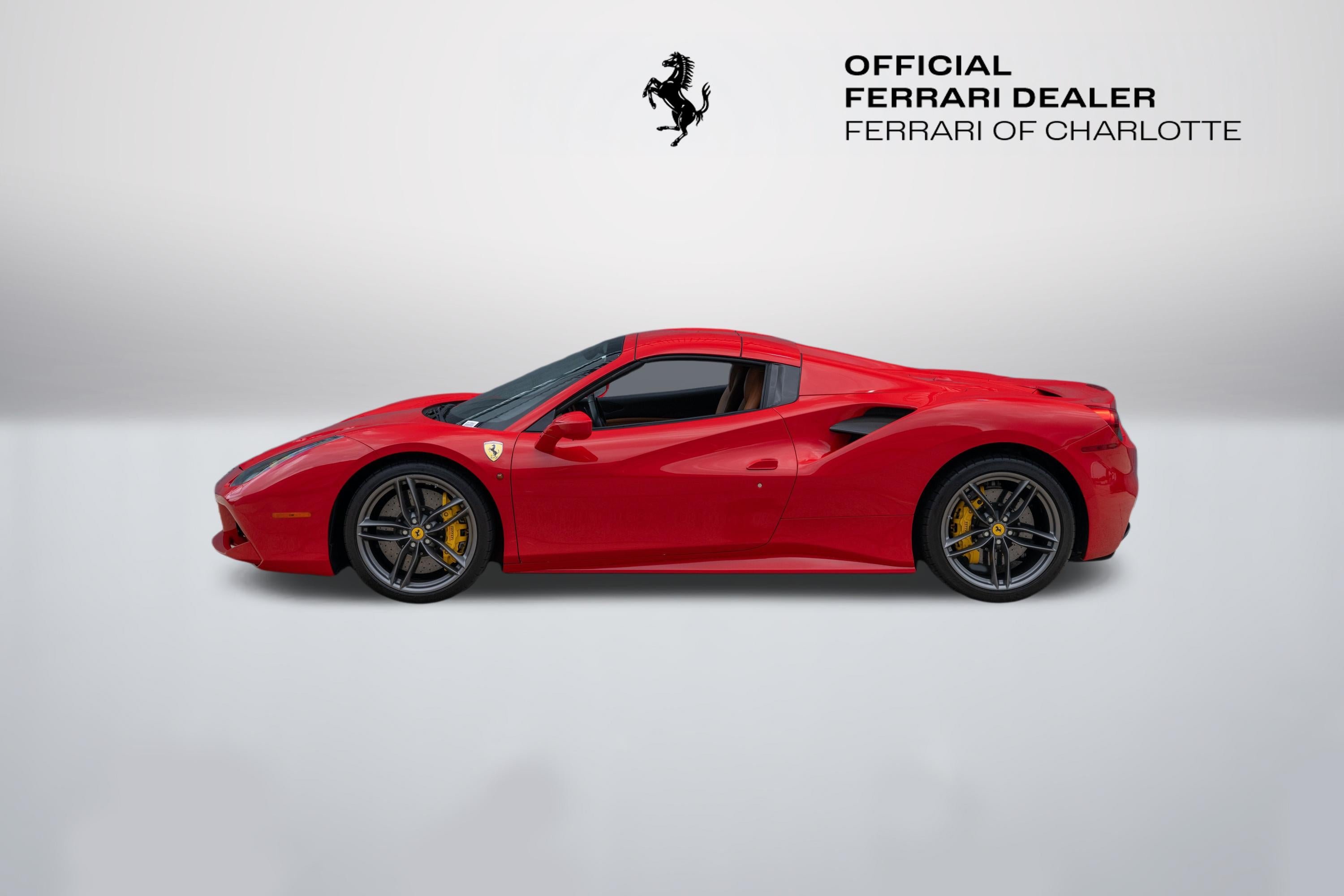 Used 2018 Rosso Corsa Ferrari  image 4
