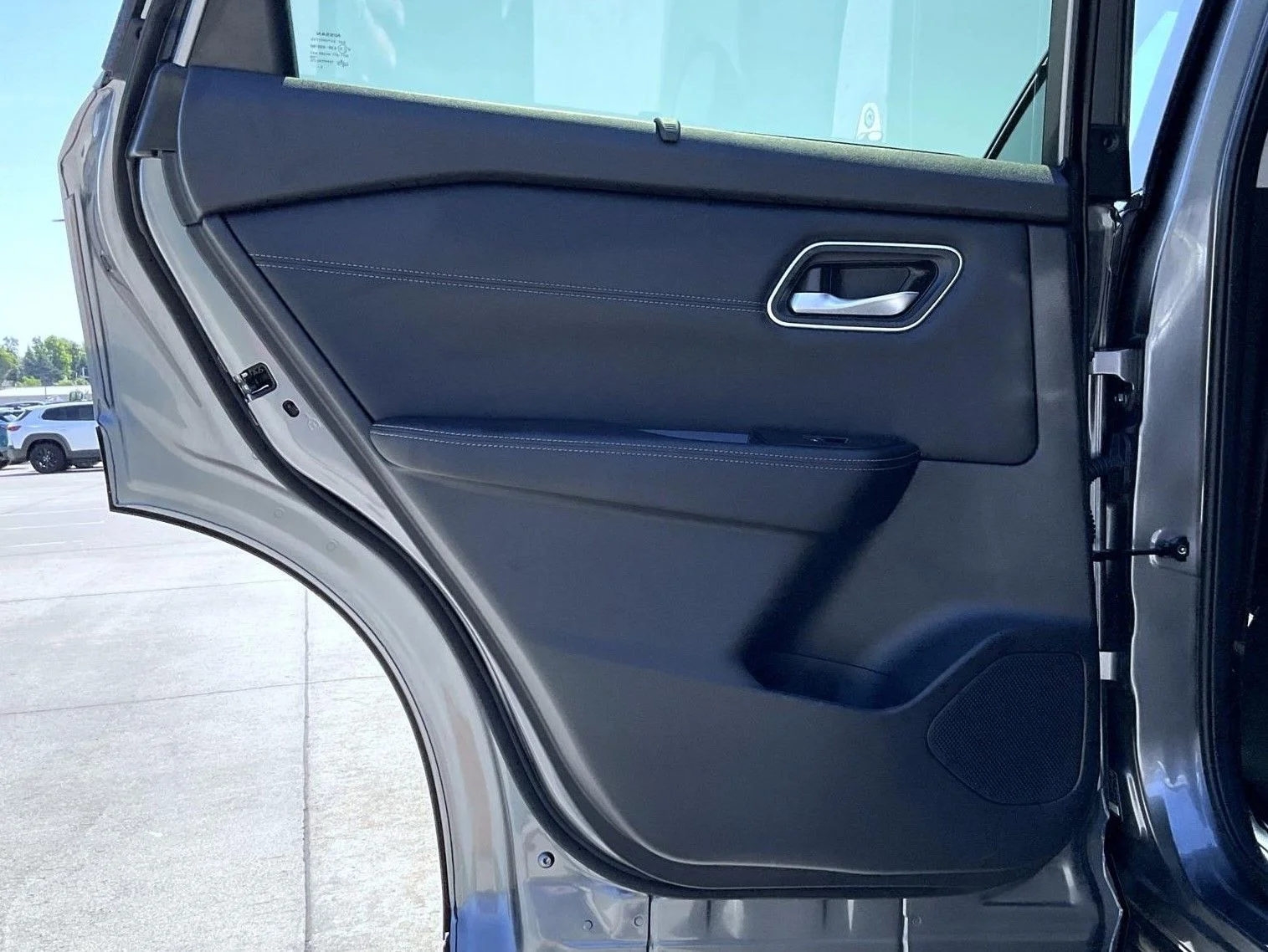 Used 2026 Gray Nissan Platinum image 21