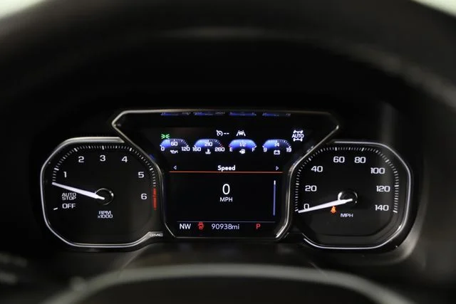 Used 2021 Blue GMC SLT image 8