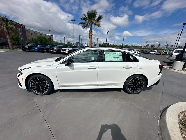 New 2026 Snow White Pearl Kia GT image 4