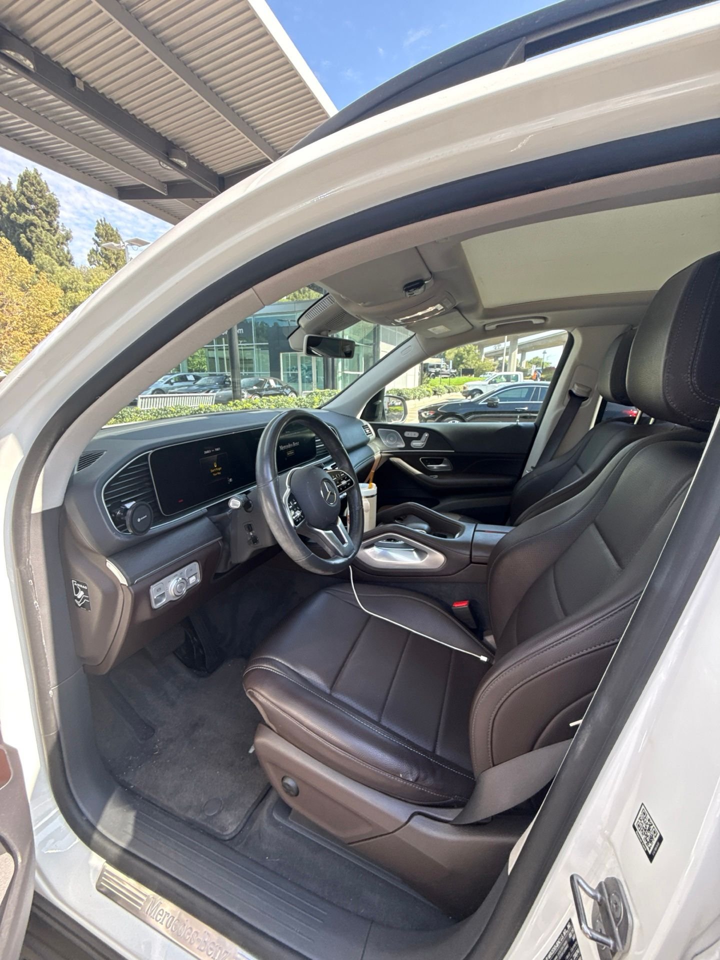 Used 2020 White Mercedes-Benz GLE 350 image 3