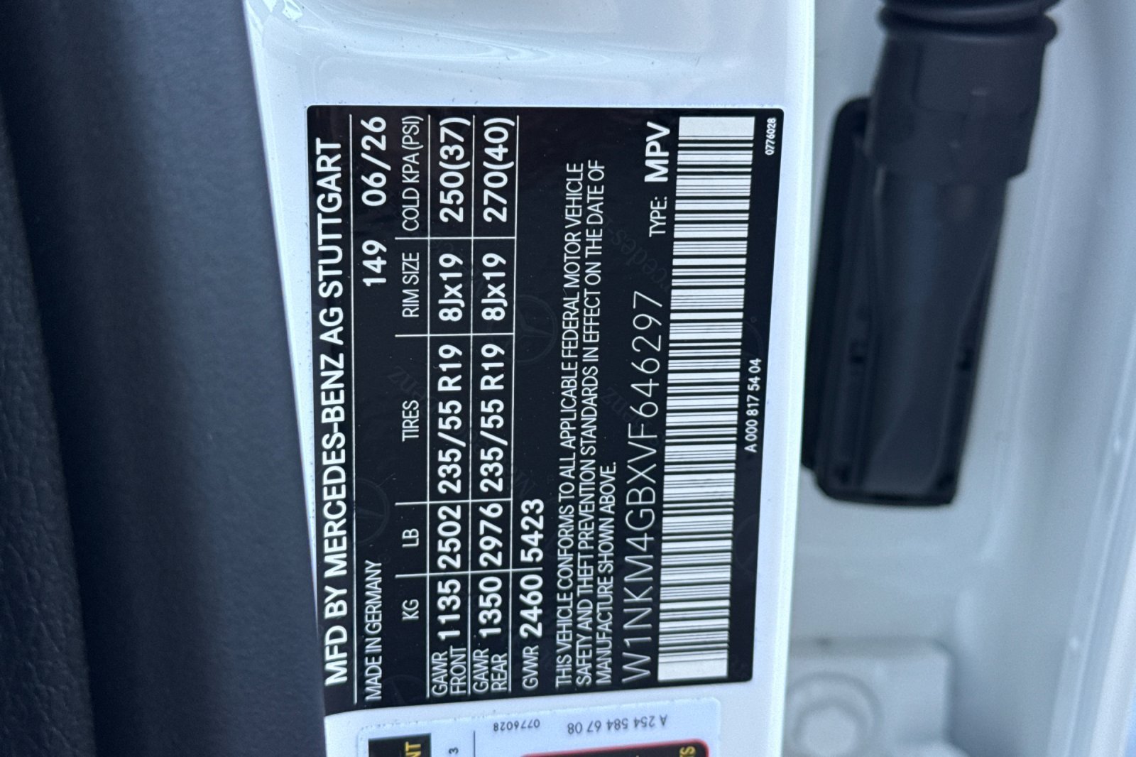 New 2027 Polar White Mercedes-Benz GLC 300 image 39
