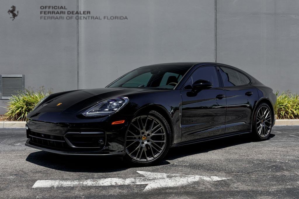 2023 Porsche Panamera Platinum Edition's photo