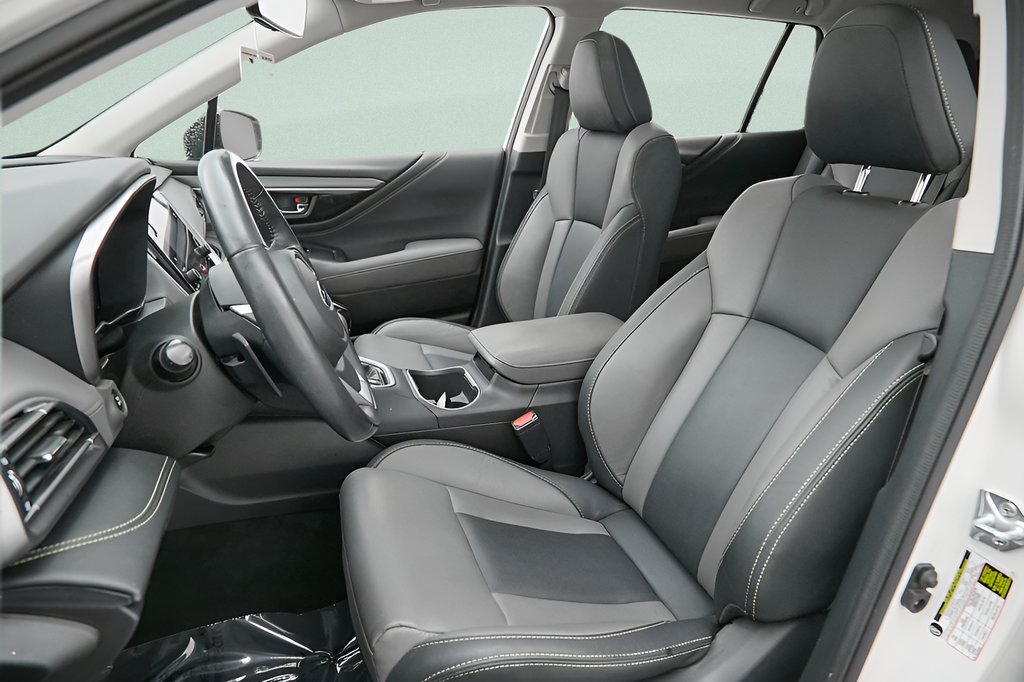 Used 2023 Crystal White Pearl Subaru Onyx Edition image 21