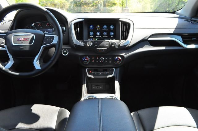 Used 2023 Red GMC SLT image 18