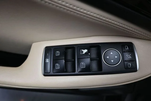 Used 2018 Black INFINITI ESSENTIAL image 14