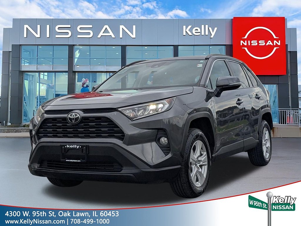 Used 2021 Midnight Black Metallic Toyota XLE image 1