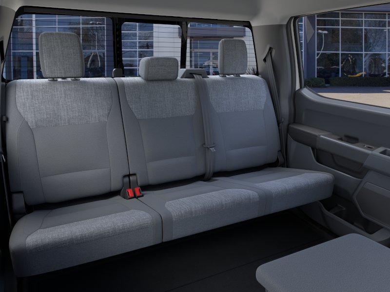 New 2026 Oxford White Ford F-250® XLT image 36