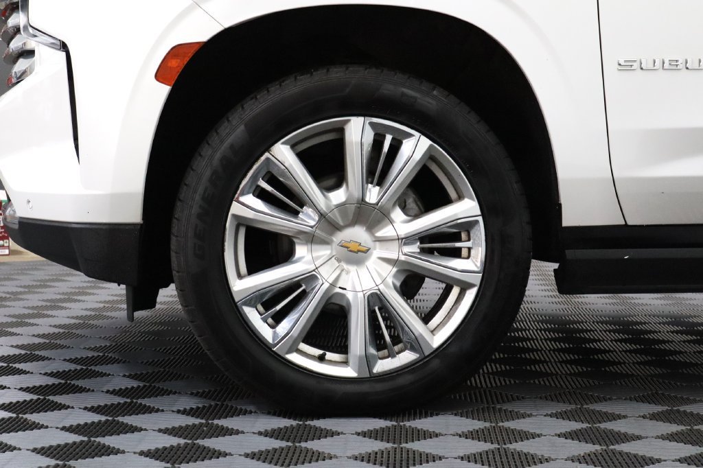 2022 Chevrolet Suburban High Country - Photo 5
