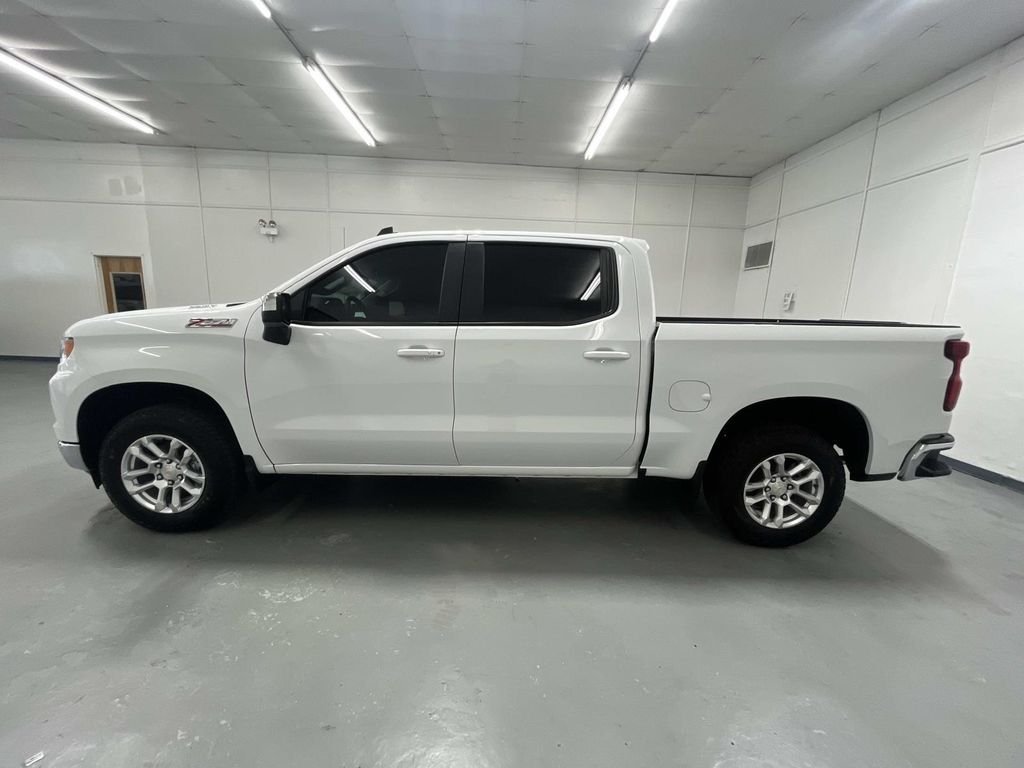 New 2026 Summit White Chevrolet LT image 5
