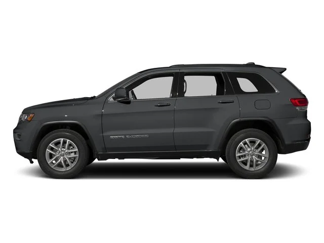Used 2017 Granite Crystal Metallic Clearcoat Jeep Laredo image 3