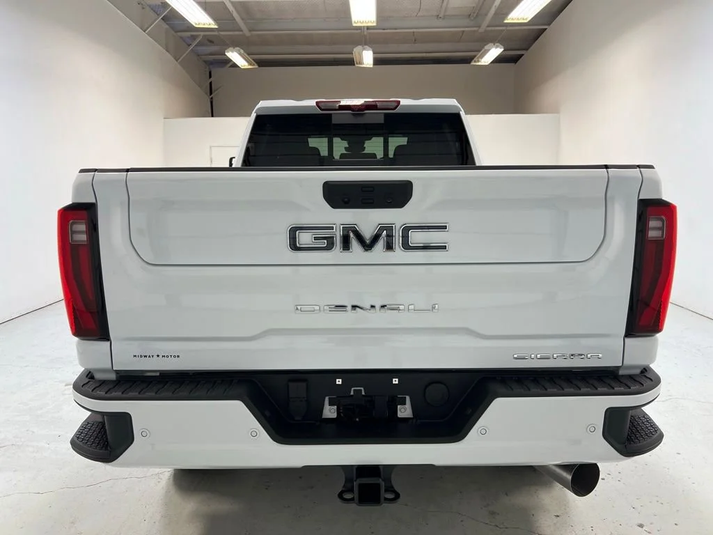New 2026 Glacier White Tricoat GMC Denali Ultimate image 9
