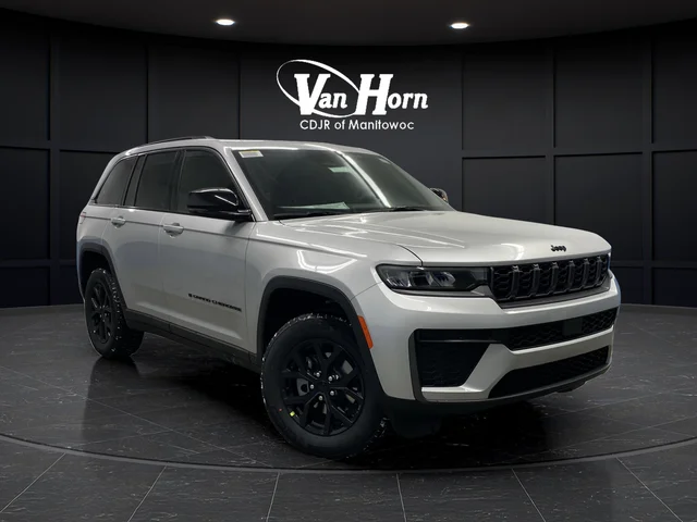 New 2026 Silver Zynith Exterior Paint Jeep Altitude image 1