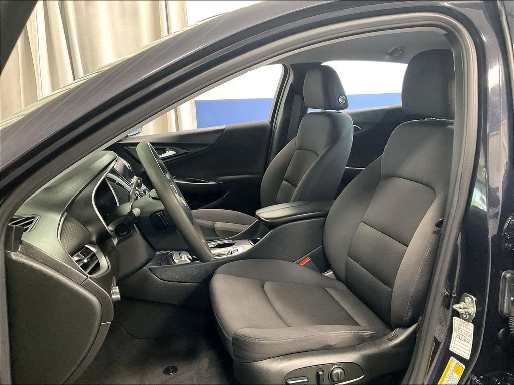 Used 2023 Gray Chevrolet LT image 10