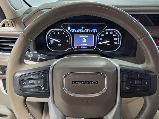 Used 2021 White GMC Denali image 30