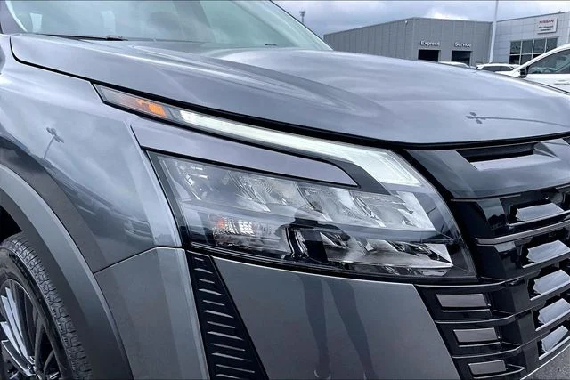 New 2026 Nissan Pathfinder SL 4D Sport Utility
