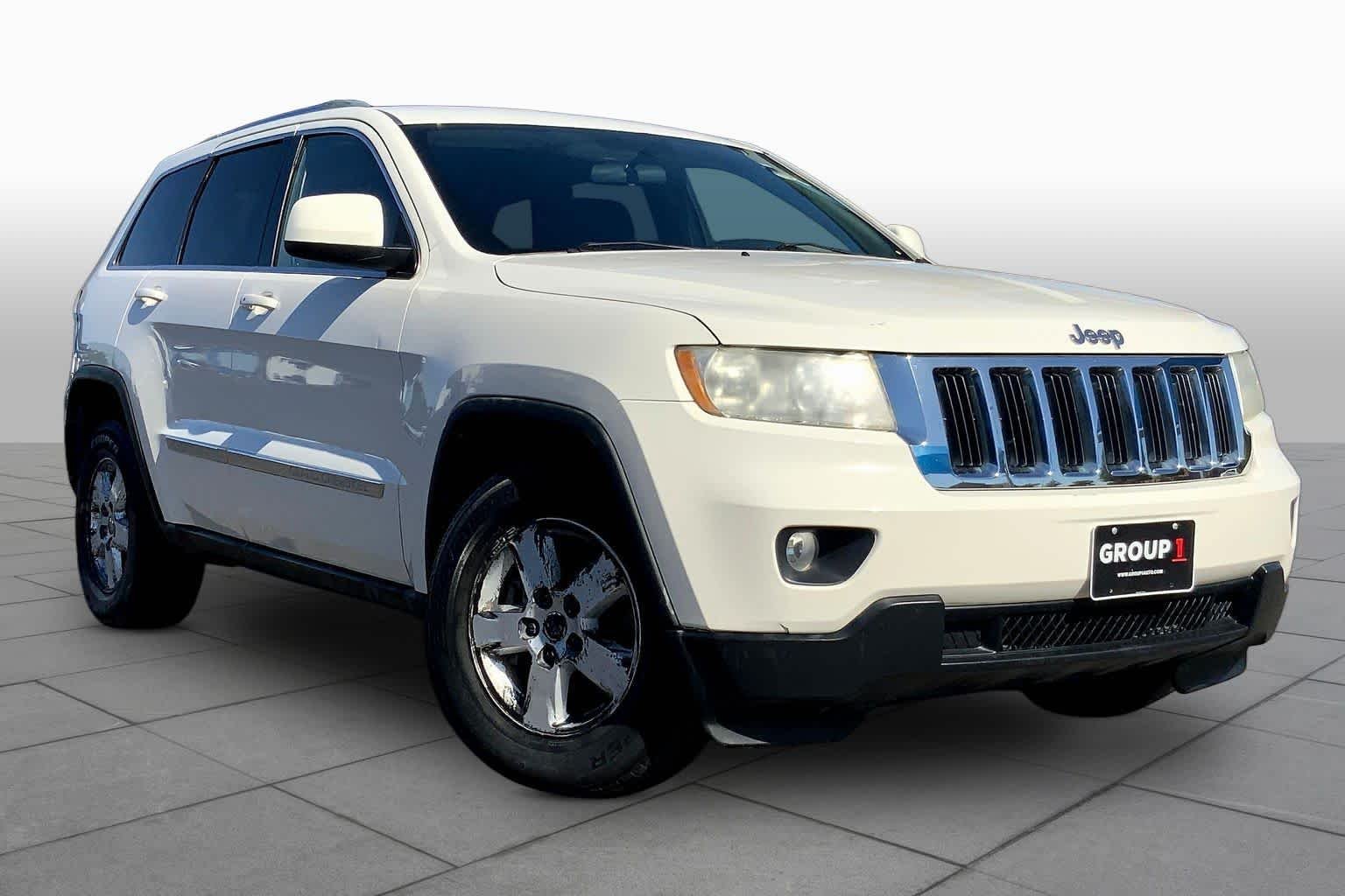 Used 2011 Jeep Grand Cherokee Laredo with VIN 1J4RR4GG8BC555023 for sale in Houston, TX