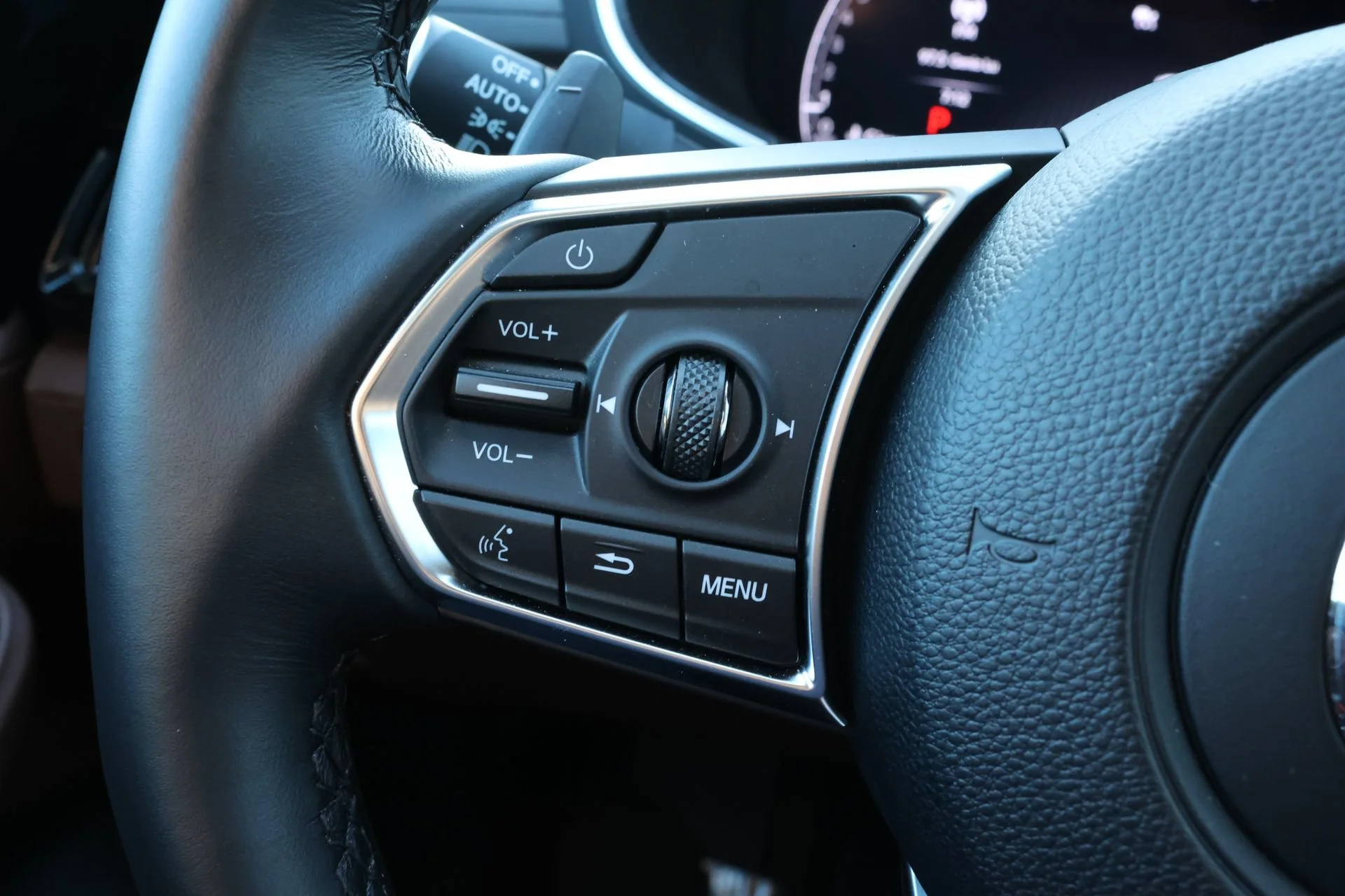 Certified Used 2025 Liquid Carbon Metallic Acura TECH image 35