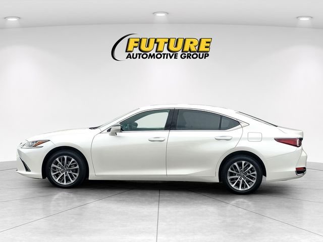 Used 2022 White Lexus 250 image 7