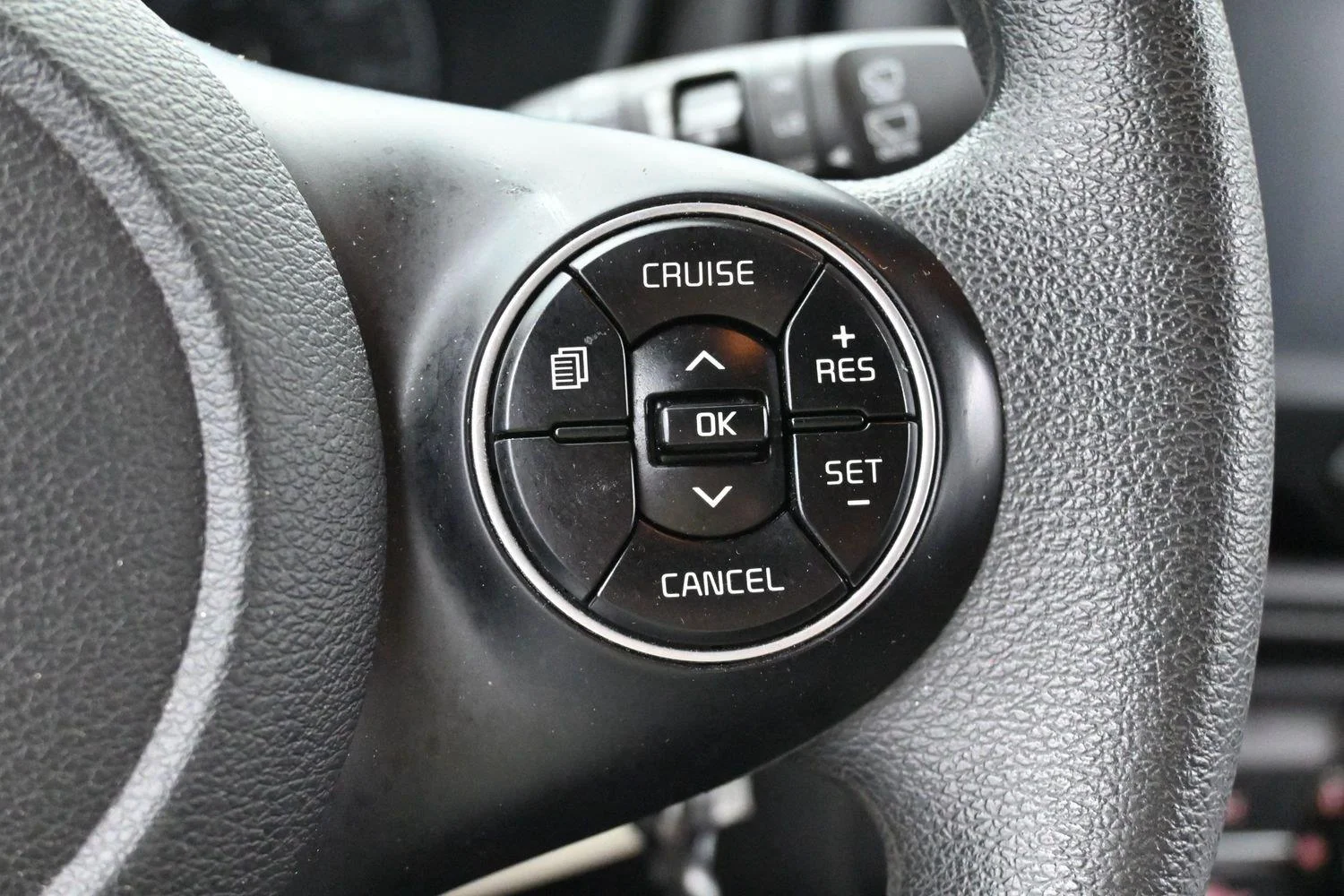Used 2020 Sparkling Silver Kia S image 17