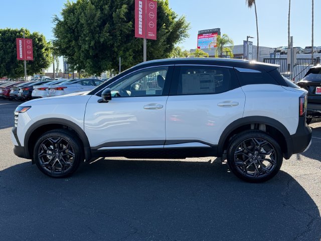 New 2027 Aspen White TriCoat / Super Black Two-tone Nissan SR image 4