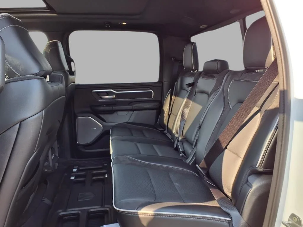2026 RAM 1500 Laramie - Photo 22