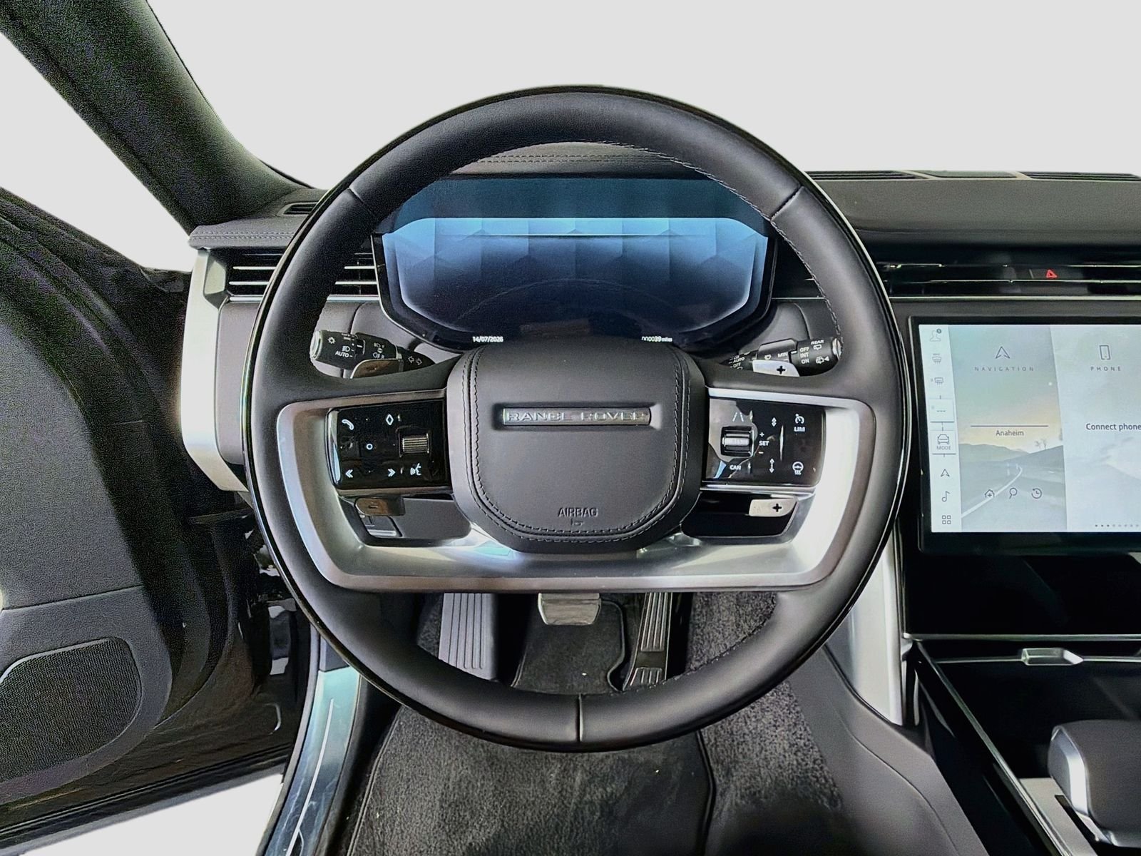 New 2026 Santorini Black LAND ROVER SE 7 Seats image 11
