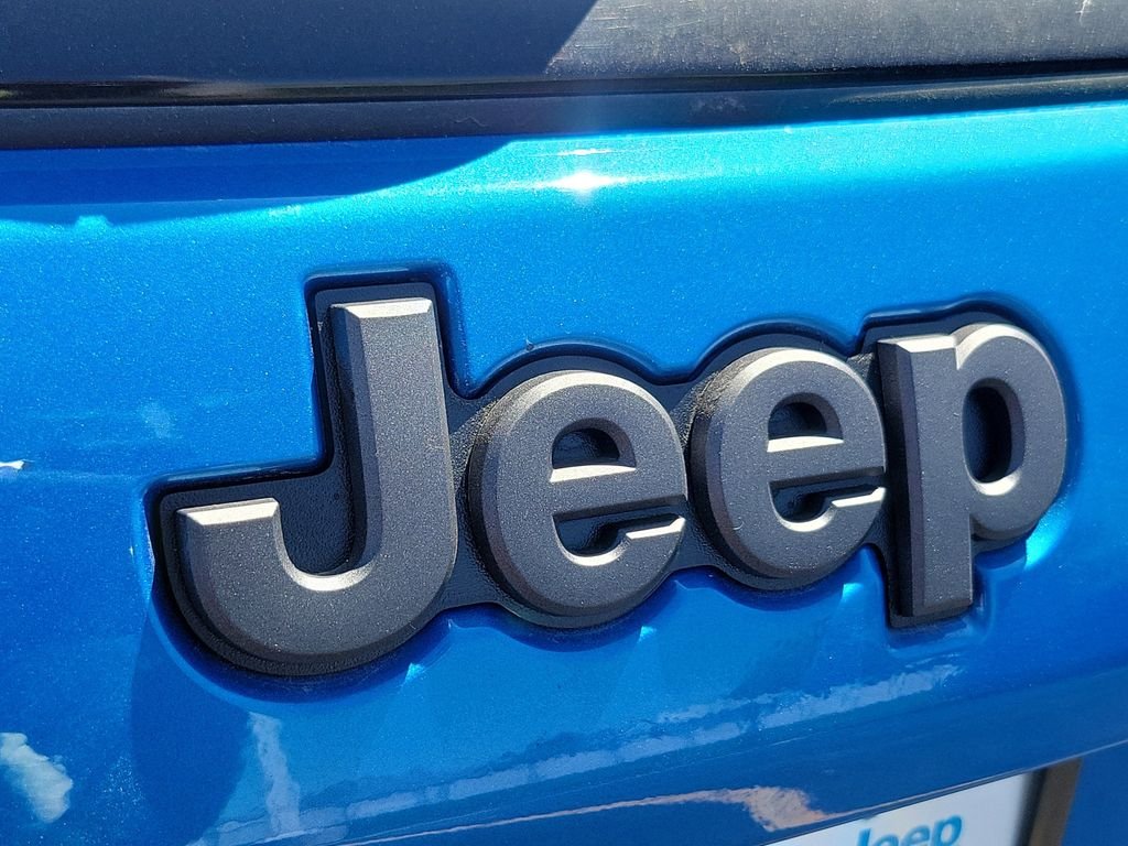 New 2026 Hydro Blue Pearlcoat Jeep Limited image 5