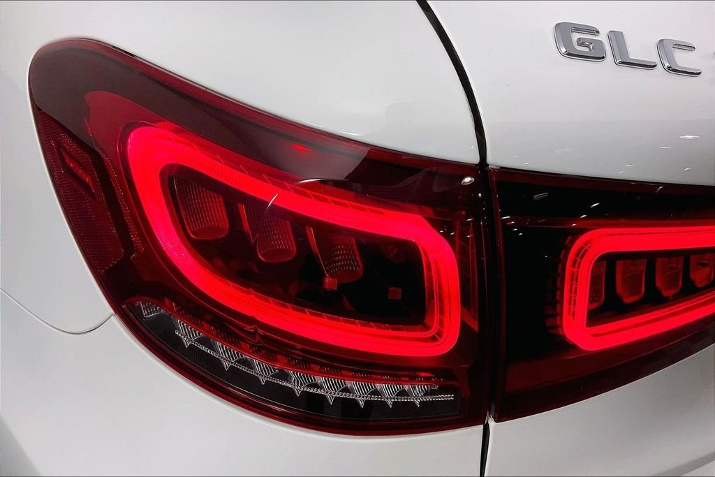 2021 Mercedes-Benz GLC GLC300 - Photo 24