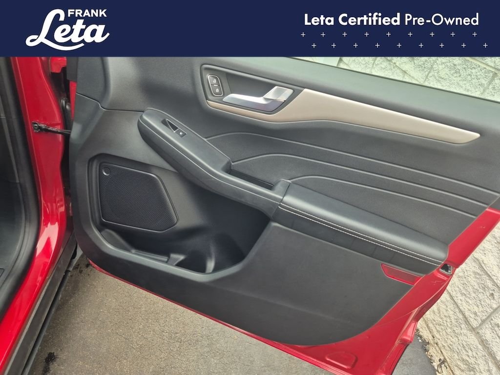 Used 2022 Rapid Red Metallic Tinted Clearcoat Ford  image 23