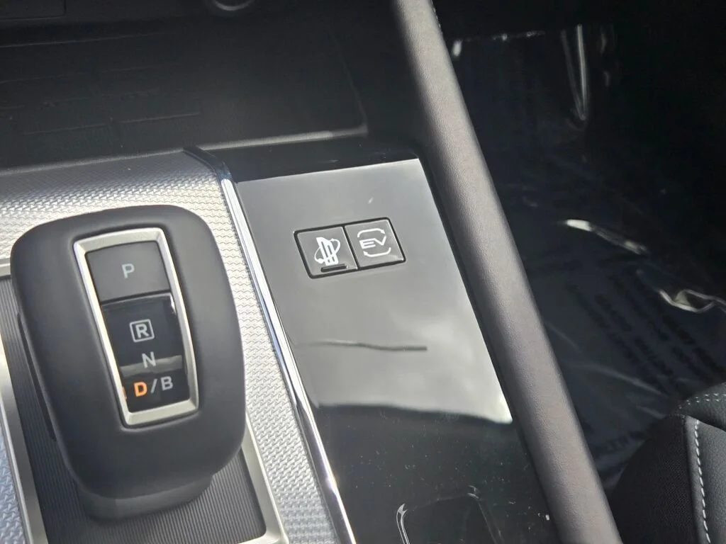 2025 Mitsubishi Outlander Plug-in Hybrid SEL - Photo 27