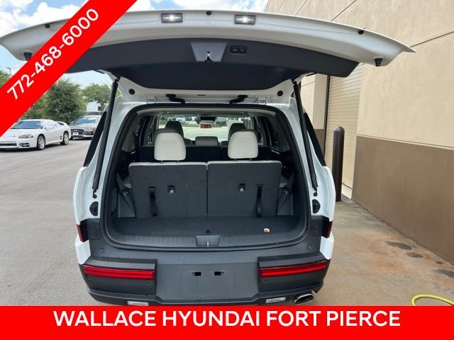 Used 2024 White Hyundai SEL image 13