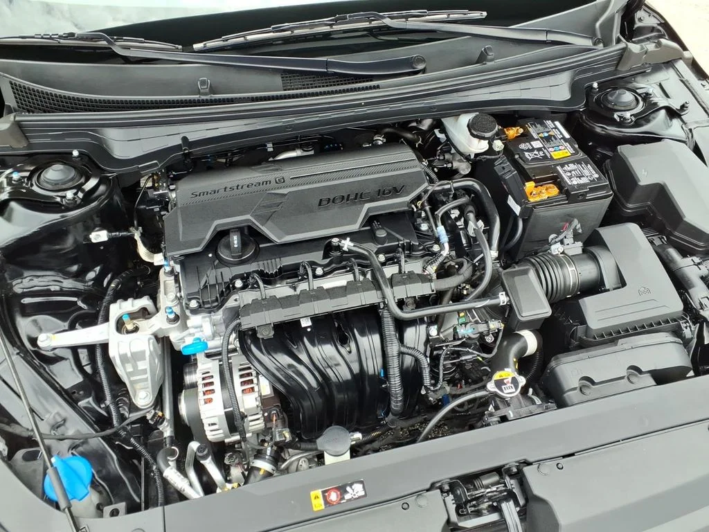 Certified Used 2025 Black Kia LXS image 8