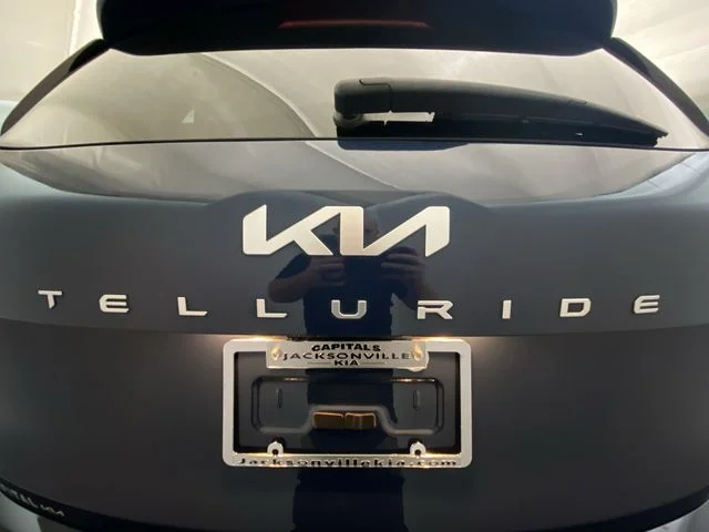 Used 2024 Black Kia EX image 28
