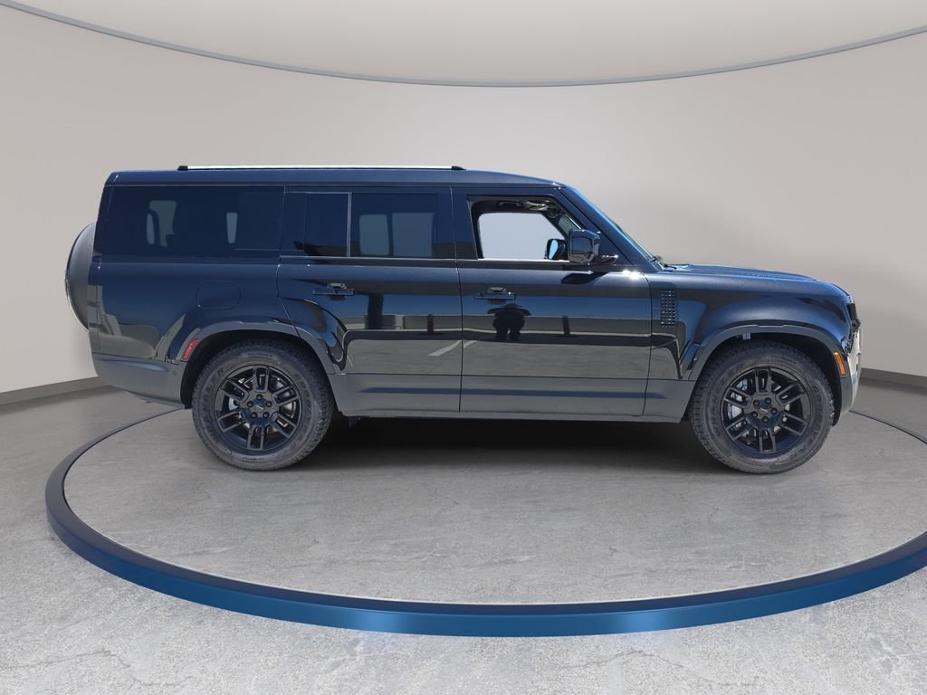 New 2026 Black Land Rover S image 4