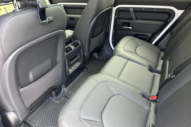 New 2026 Fuji White Land Rover X-Dynamic SE image 11