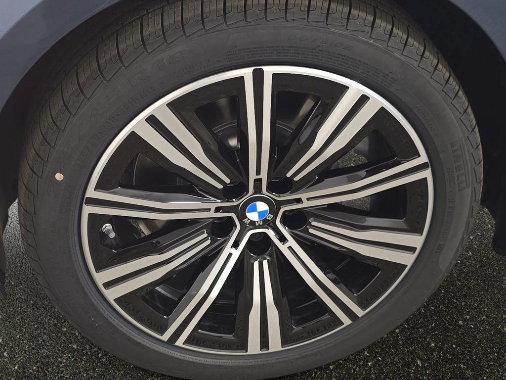 New 2026 Arctic Race Blue metallic BMW 330i xDrive image 34