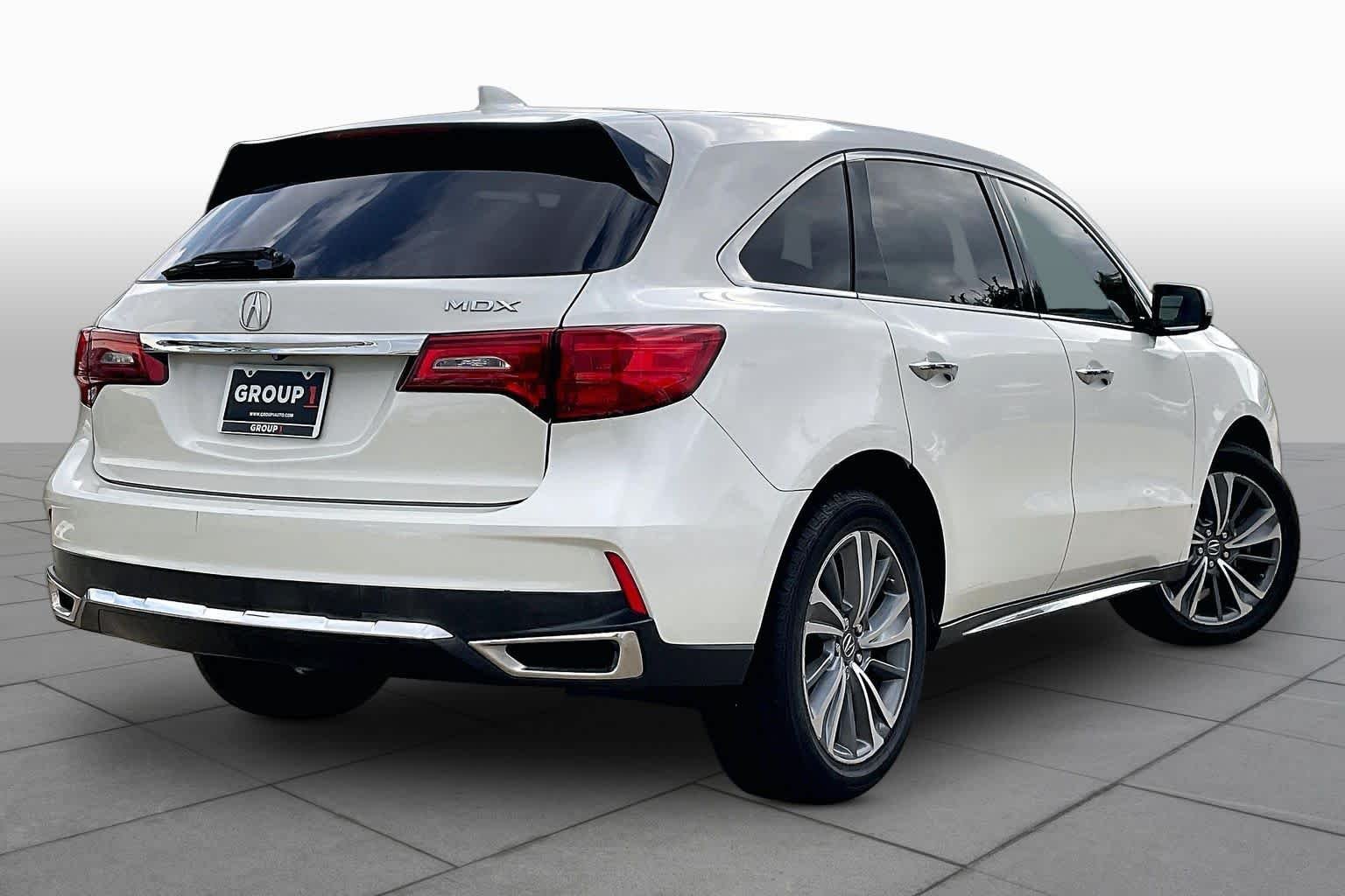 Used 2017 White Diamond Pearl Acura w/Technology Pkg image 11