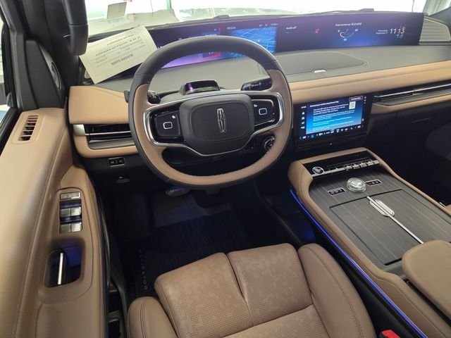 Used 2025 White Lincoln Black Label image 13